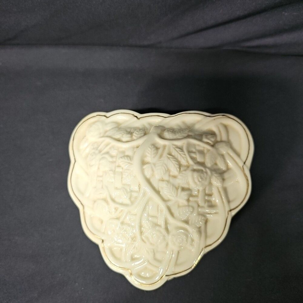 Vintage Ivory Heart Shaped Jewelry Trinket Box Embossed Rose Basket Weave Design
